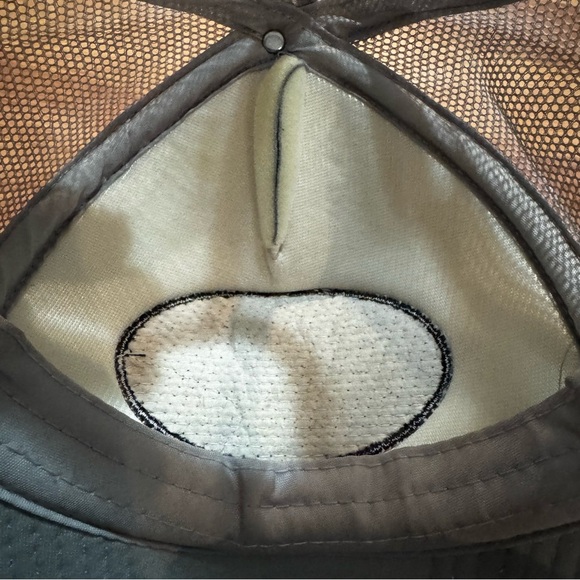 Spirit Halloween Hawk Tuah (Haliey Welch) Trucker Grey Snapback Hat OSFM - Picture 10 of 11